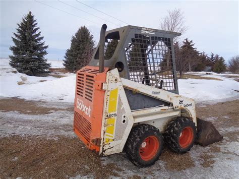 bobcat 440b skid steer